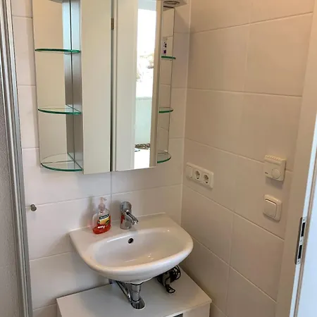 Schoenes Mit Terrasse Und Nur 5 Min Zur Sbahn Röhrmoos