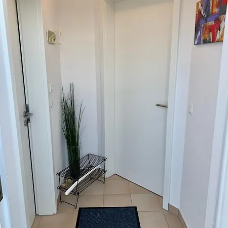Apartman Schoenes Mit Terrasse Und Nur 5 Min Zur Sbahn *
